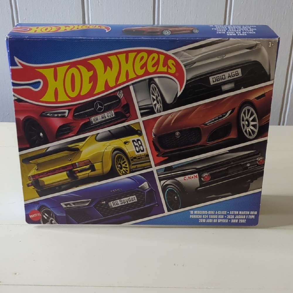 Hot Wheels Deluxe Car Set - Red, Yellow, Blue